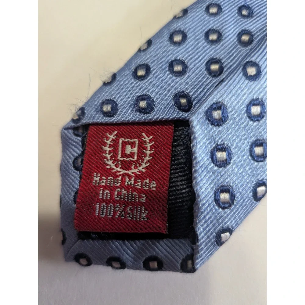 Chaps Men's Silk Tie. Blue Necktie. Hand Made 100% Silk